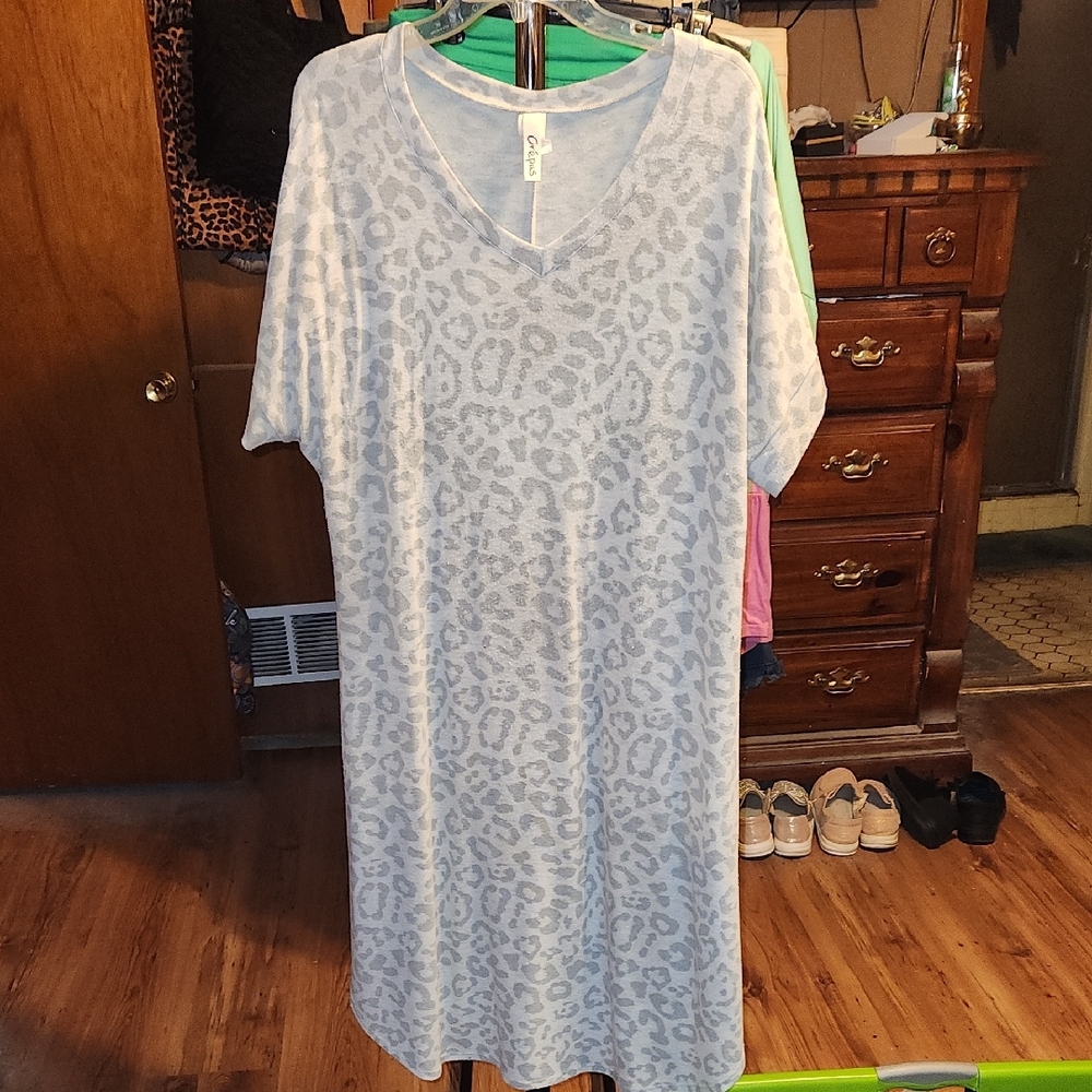Leopard Print V-Neck Nightgown